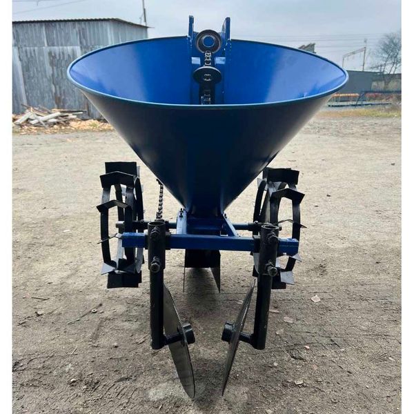 Potato planter with adjustable landing distance Grünwelt GW-KL04 GW-KL04 Photo