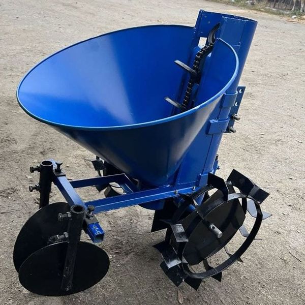 Potato planter with adjustable landing distance Grünwelt GW-KL04 GW-KL04 Photo